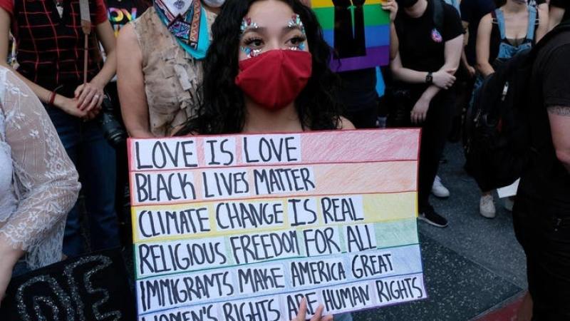 “这个议题不是我的,不属于我,我也不属于它”