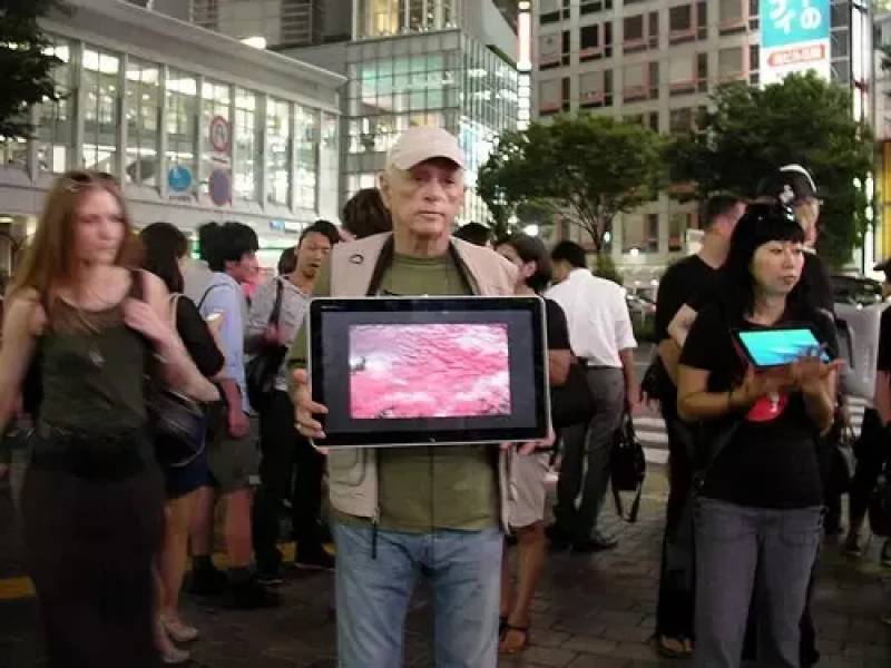 他用十年建立了海豚表演业，然后用余生去毁灭它